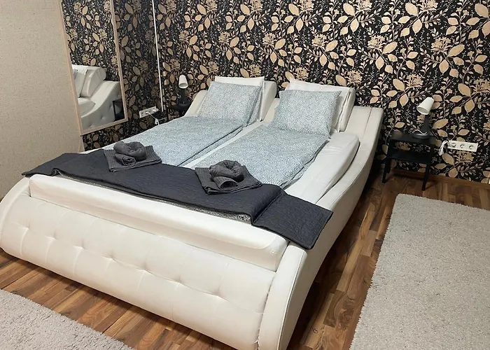Lovely Apartment On Raday Corso